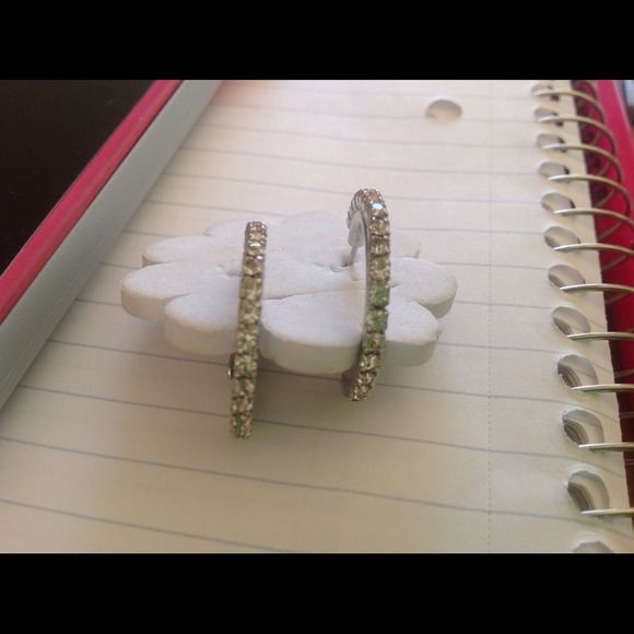 Crystal earring. - Picture 3 of 4