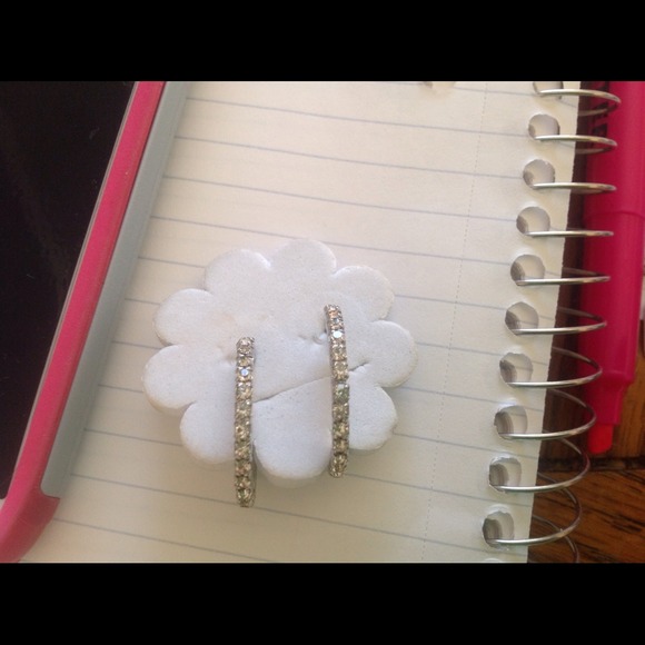 Crystal earring. - Picture 4 of 4