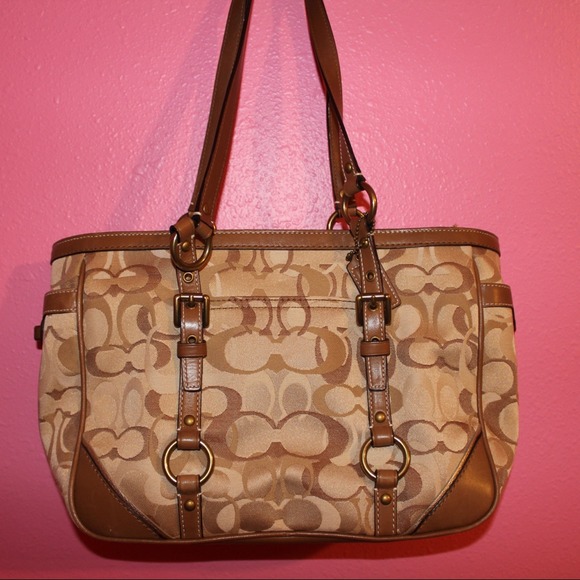 [price decreased] Authentic Coach Purse