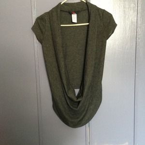 Dark grey scoop neck top.