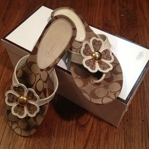 💥Reduced💥Coach Signature Flip Flops