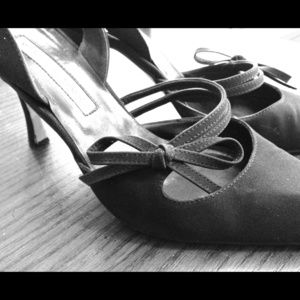 Manolo Blahnik black sling backs - size 7.5 US