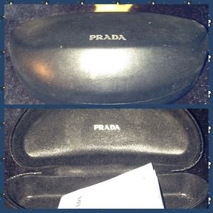 🚨Prada sunglasses case🚨👀