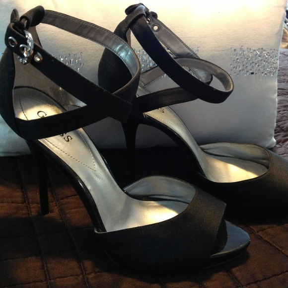 Black Guess Evening Shoe