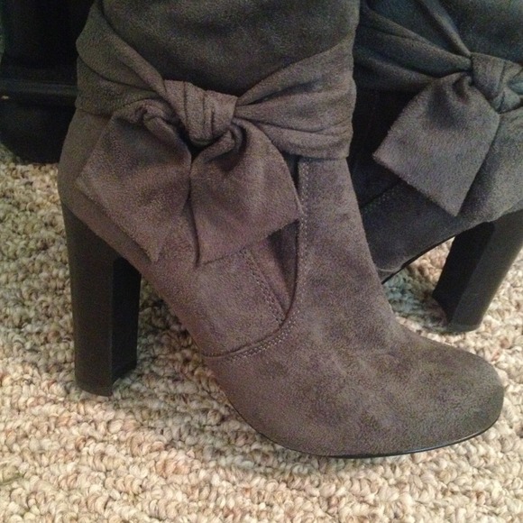 Brand new VEGAN faux suede gray knee high boots! - Picture 2 of 2