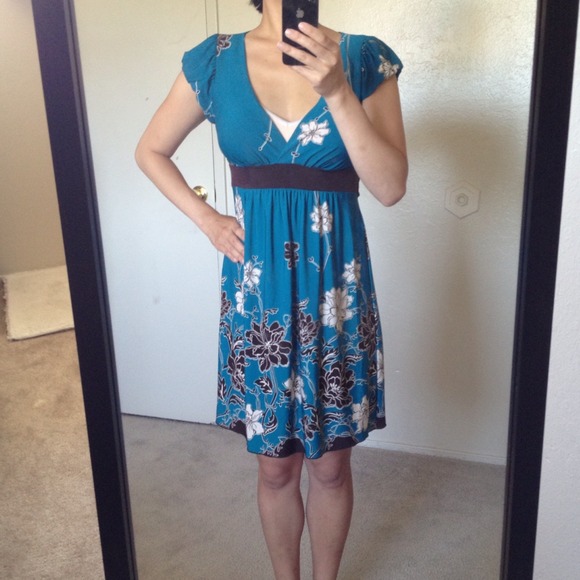 ❌Boutique Blue floral dress - Picture 4 of 4