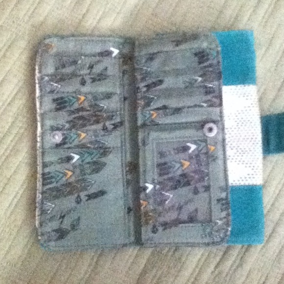 Volcom turquoise wallet - Picture 3 of 4