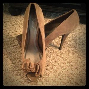 RESERVED! Nude faux suede ruffle heels brand new!