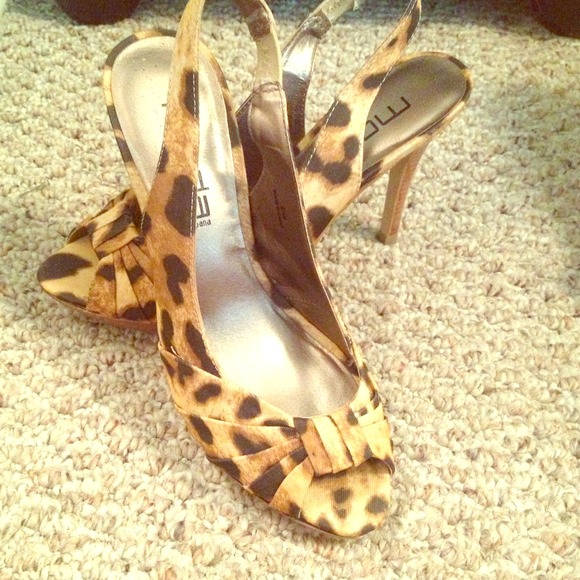 Cheetah/ leopard peep toe heels worn 3 times! - Picture 1 of 3