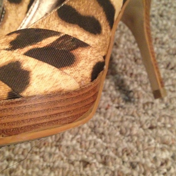 Cheetah/ leopard peep toe heels worn 3 times! - Picture 3 of 3