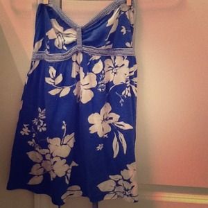 ON HOLD!!!! Hollister strapless top with tags!!