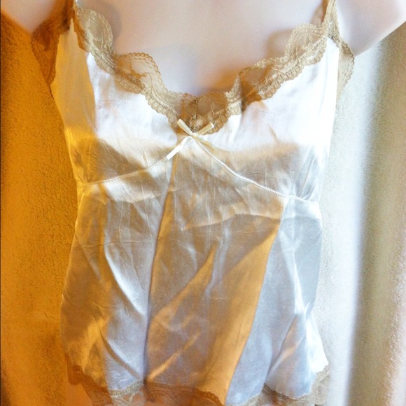 SOLD💋Sexy Old Navy Nude Intimates Top!