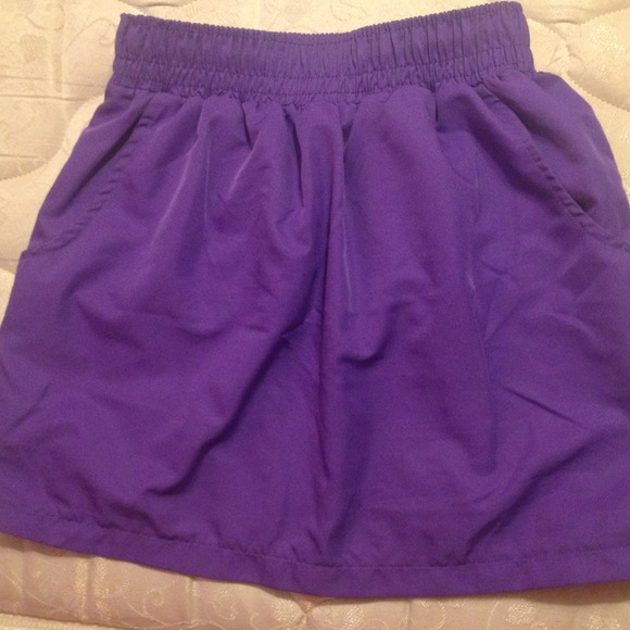 Purple American apparel skirt with pockets
