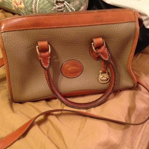 All leather purse! Strap and handles.