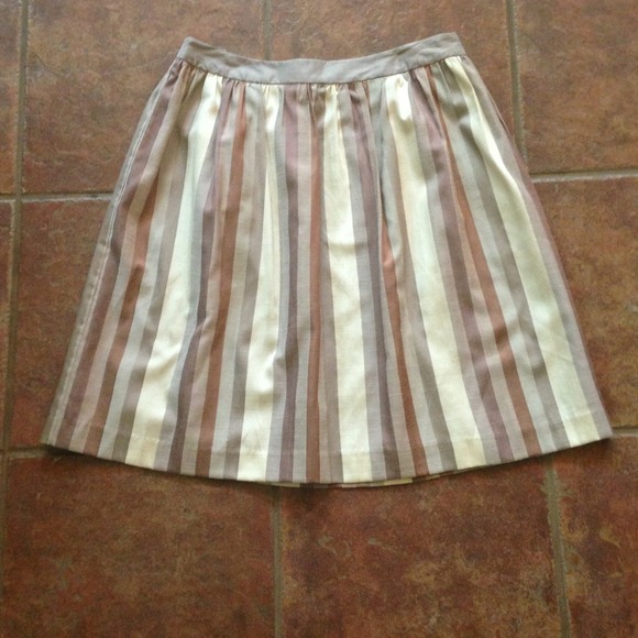 Forever 21 metallic stripe a-line skirt. Size M