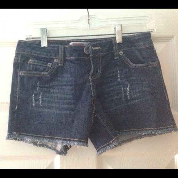 Denim "cut off" Shorts Size:5 - Picture 3 of 3