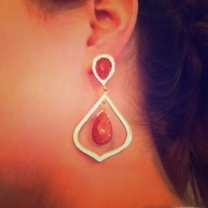 Kendra Scott Jewelry Curved Teardrop earrings