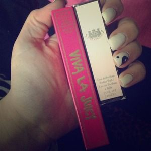 Juicy couture perfume ! (Bundle or separate)