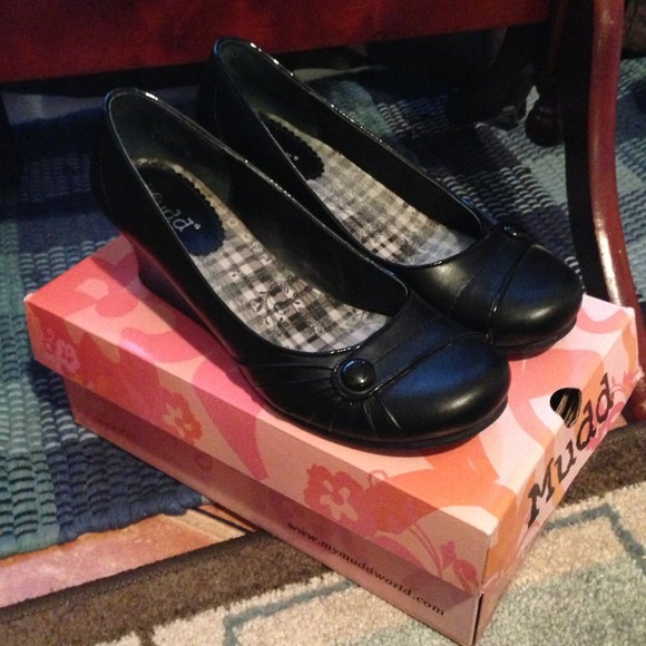 Shoes - Bundle of 7 items!! Shoes earrings etc
