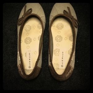 Air walk flats size 8