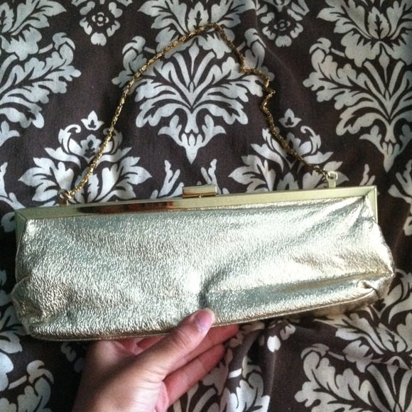 Gold clutch