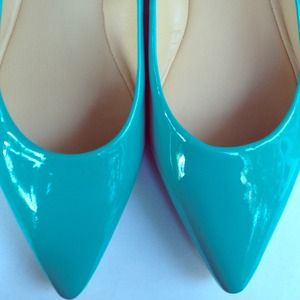 ⭐On Sale!⭐ NWT Teal Patent Flats Banana Republic