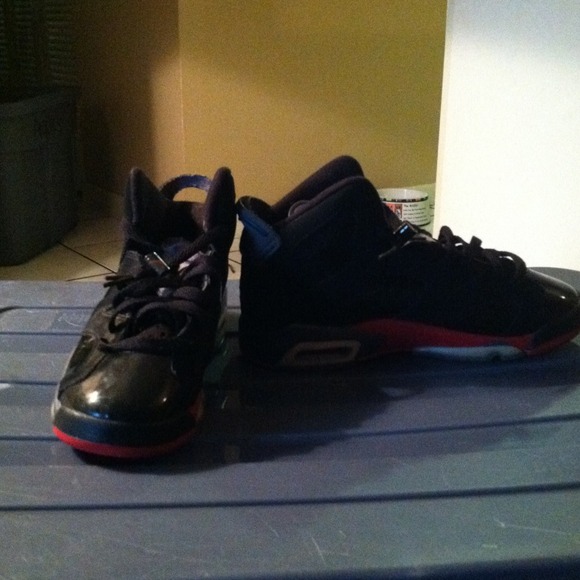 Black authentic Jordan's...