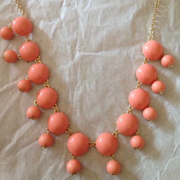 🚫Sold in bundle🚫Coral Bubble Necklace - Picture 2 of 2