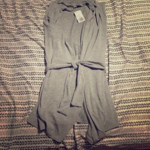 Sleeveless long cardigan and justfab grey booties