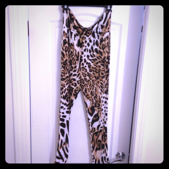 Animal Print Leggings - Plus Size