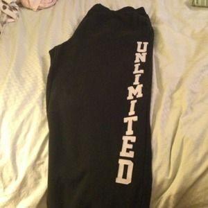 Ecko Unlimited Sweatpants in Black with Logo
