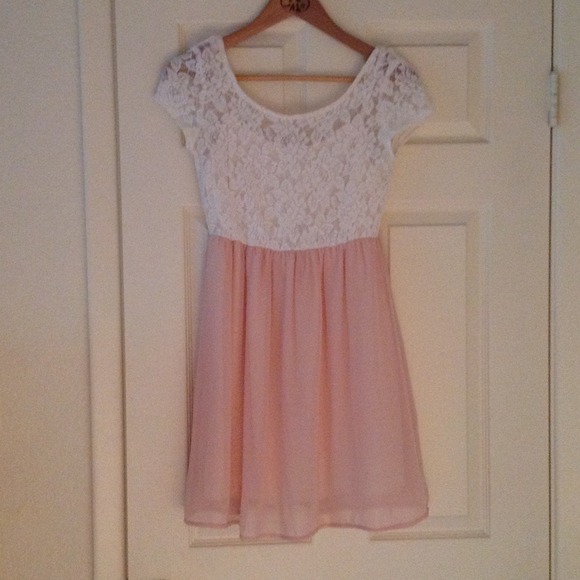❌❌SOLD❌❌ - Picture 2 of 3