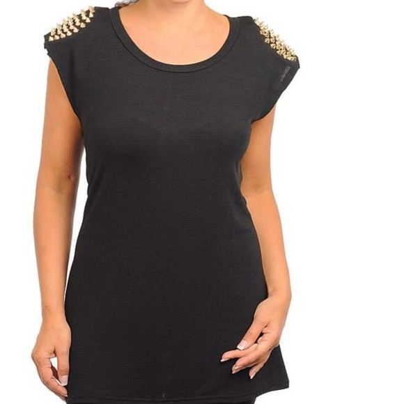 Tops - ***Plus Size*** Black top