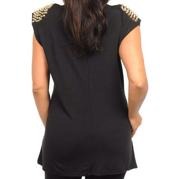 ***Plus Size*** Black top - Picture 2 of 4