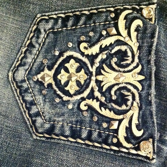 🔻🔻🔻SOLD!🔻🔻🔻Miss Me Jeans - Picture 2 of 4