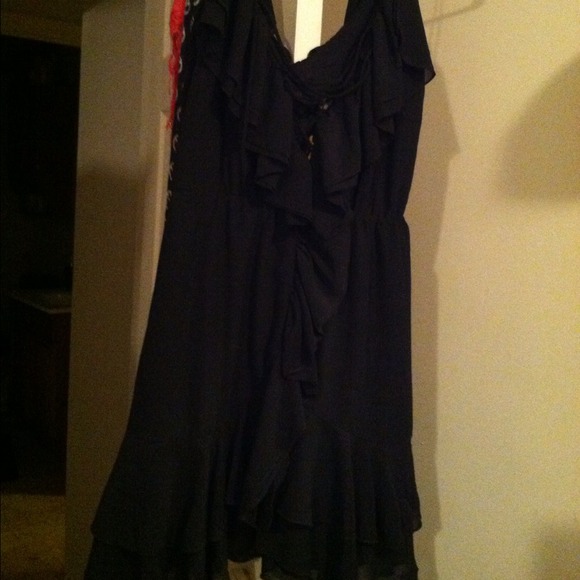 Black mini dress - Picture 1 of 2