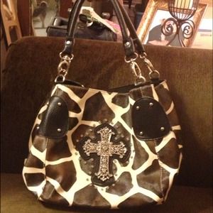 Giraffe Print Handbag (like new)