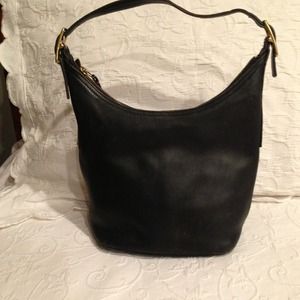 AUthentic black coach handbag