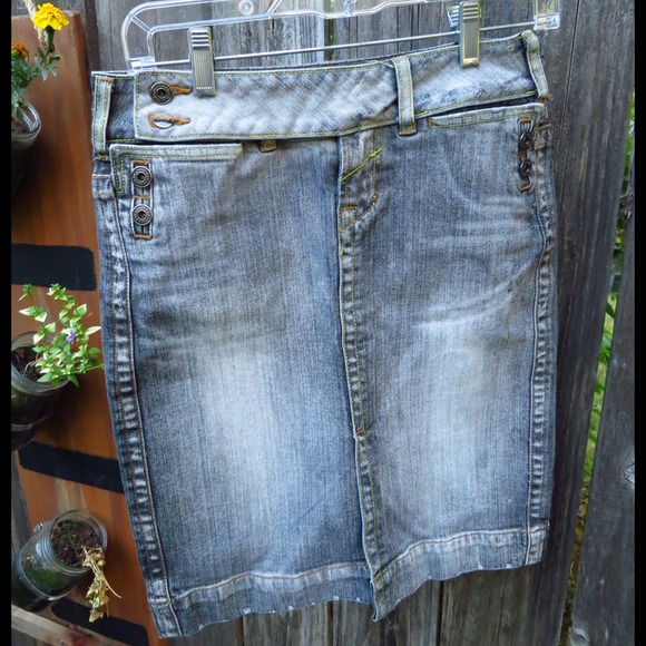 Denim pencil skirt