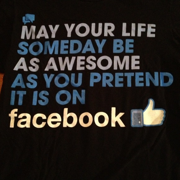 Black facebook tshirt - Picture 2 of 2