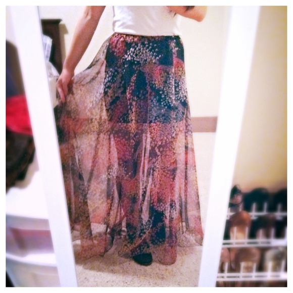 Handmade sheer black floral maxi skirt - Picture 2 of 4