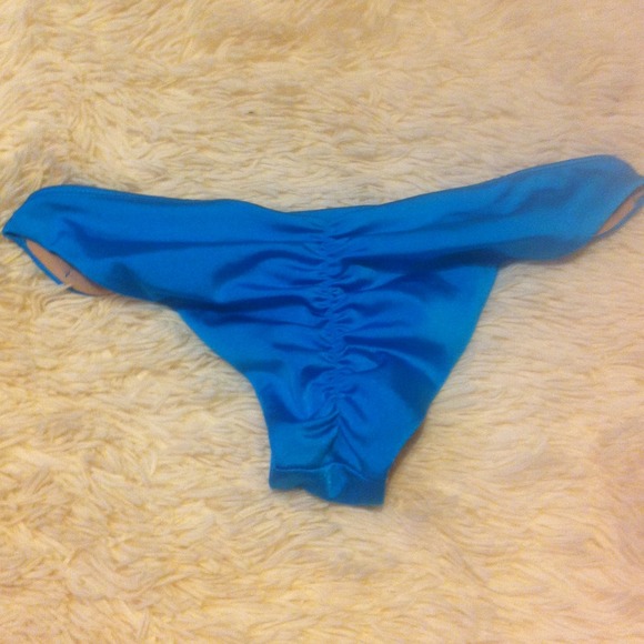 Blue scrunch butt bikini bottoms