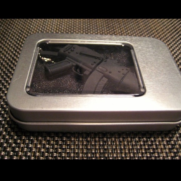 ⛔SOLD⛔Machine Gun USB - Picture 3 of 3
