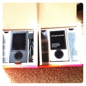 2 Zune Music Players! For @jaimeed25