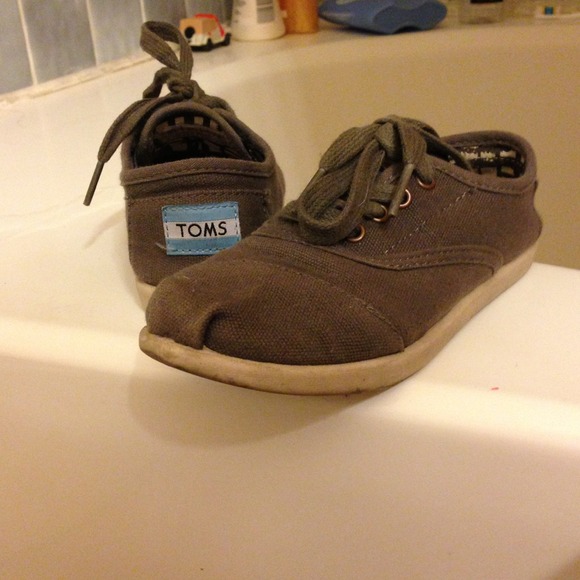 Kids Toms shoes