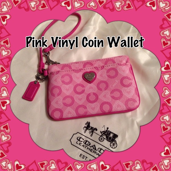 💥SOLD💥Pink Coach Coin Wallet