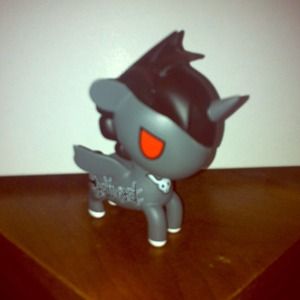 TOKI DOKI Fumo Unicorno