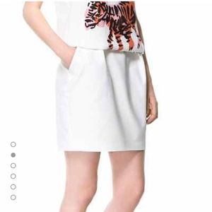 🆕 White Tulip Skirt 🎉HOST PICK🎉