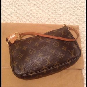 Louis Vuitton clutch - monogram canvas