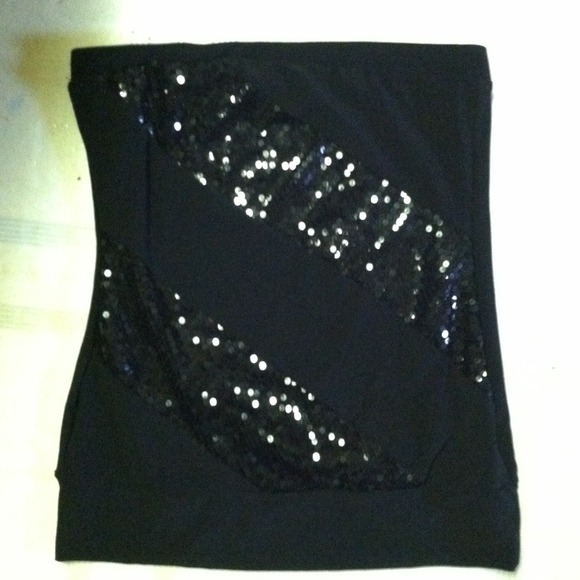 Black tube to with sequin stripes.